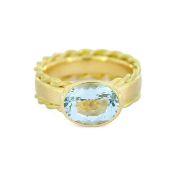 Aquamarin Ring mit Kordel